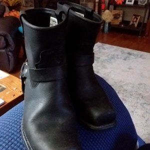 Leather biking boots